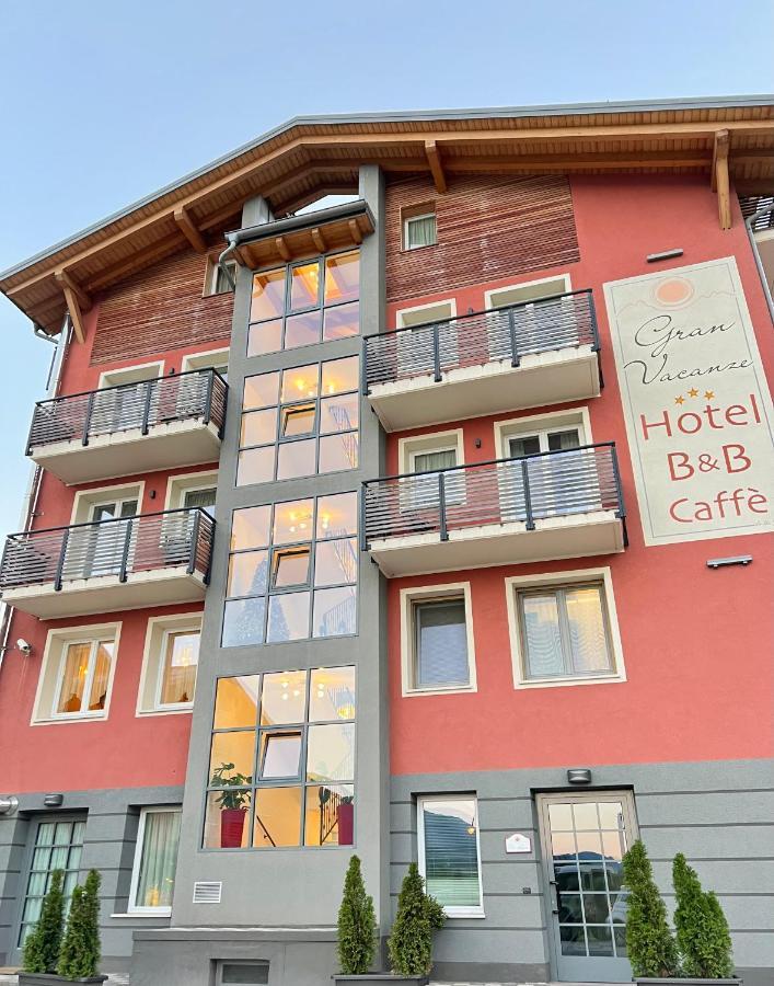 Hotel Gran Vacanze Rooms & Apartments Dimaro Eksteriør bilde