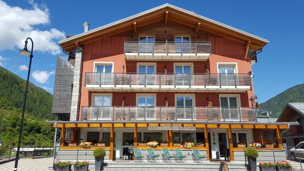 Hotel Gran Vacanze Rooms & Apartments Dimaro Eksteriør bilde